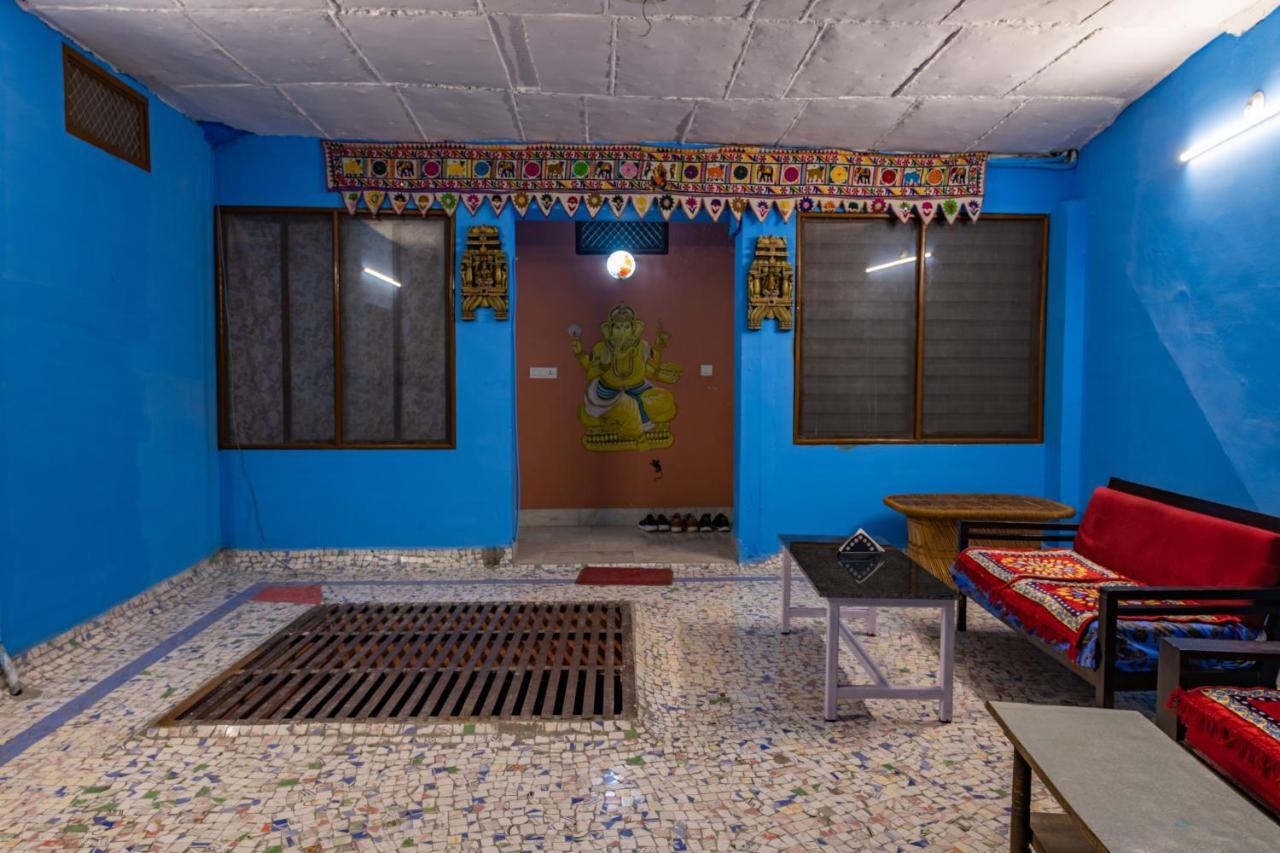 Homestay Swiss House *